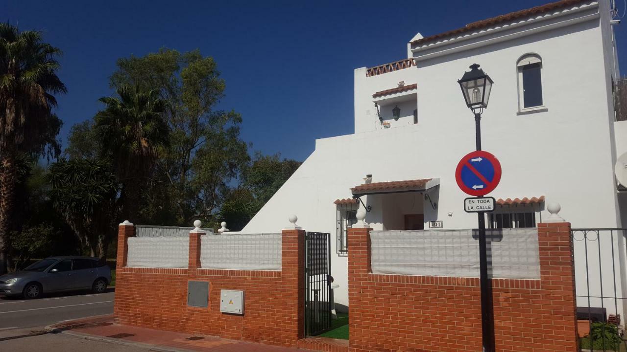 Little Peaceful Retreat Room With Bath, Heating, Terrace, Free Wifi Fridge Easy Parking Marbella Exterior photo